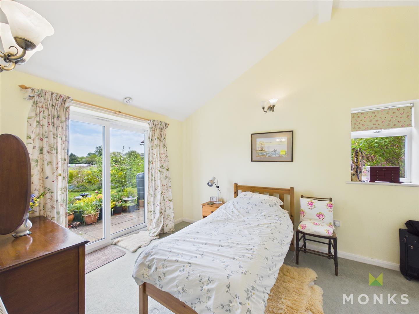 26 Soulton Crescent, Shrewsbury, SY4 5HY For Sale